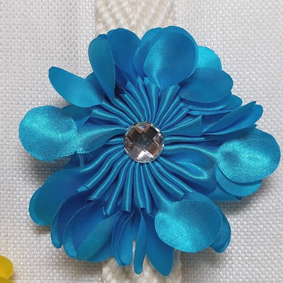 Sateen Flower Hair Clips☆Set of 4 - Picture 2 of 8